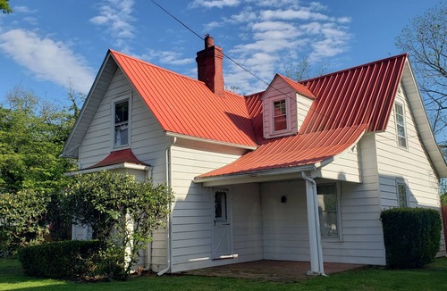 Ravenswood House | Fishing, boating, relaxing in Ravenswood WV deck/firepit, Sand Creek/Ohio River