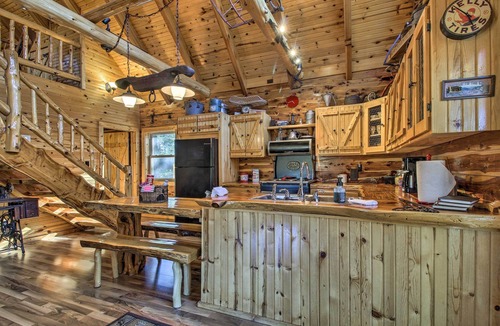Goodson Cabin | Fishing Boats Coming Spring '26! Macks Creek Cabin