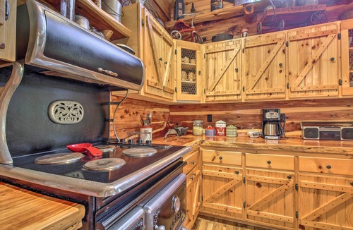 Goodson Cabin | Fishing Boats Coming Spring '26! Macks Creek Cabin