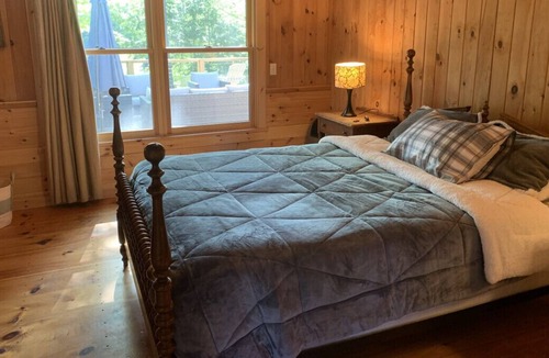 Colchester Cabin | Fishing Cabin on Mallets Bay