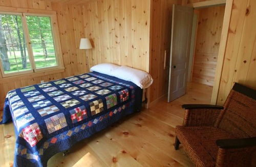 Colchester Cabin | Fishing Cabin on Mallets Bay