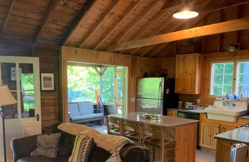 Colchester Cabin | Fishing Cabin on Mallets Bay