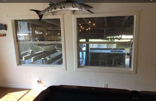 Satsuma House | Fishing Paradise on Dunn's Creek ! Max 2 trucks 2 boats ! Limited parking