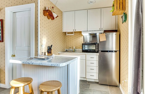Rockfield Apartment | Fishing Pond + Trails: Outdoorsy Delphi Studio