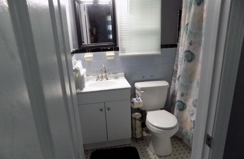 Navy Point Apartment | Fishing Retreat C