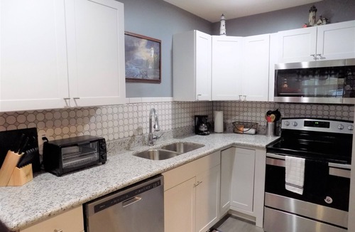 Navy Point Apartment | Fishing Retreat Unit B