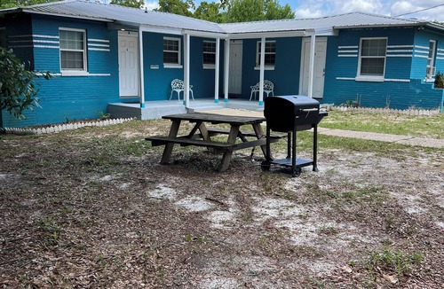 Navy Point Apartment | Fishing Retreat Unit B