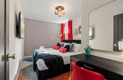 Northern Liberties Apartment | Fishtown-King Bed-Gated Parking- EZ Stadium Access