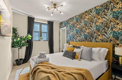 Northern Liberties Apartment | Fishtown-King Bed-Gated Parking- EZ Stadium Access