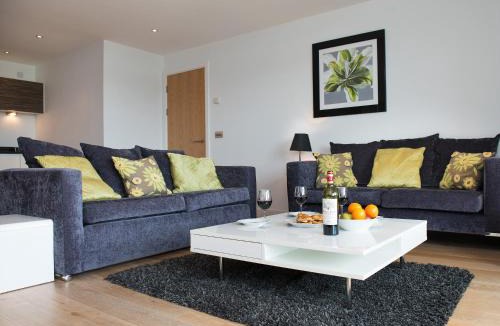 Newquay Apartment | Fistral View - 3 Cribbar