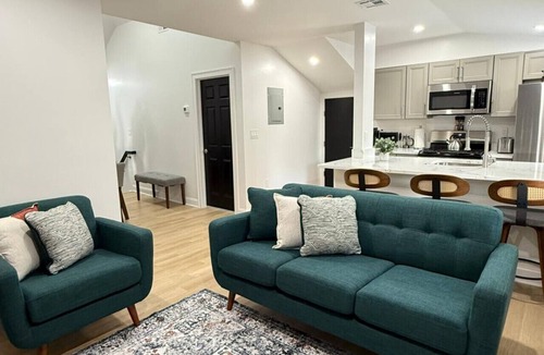 Fitchburg Apartment | Fitchburg quiet side modern 2BD.