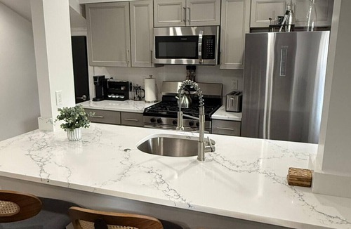 Fitchburg Apartment | Fitchburg quiet side modern 2BD.