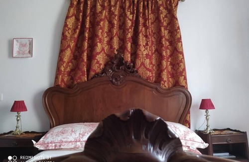 Quillan Bed & Breakfast | 'Fitou' Room, Mountain View Townhouse Quillan