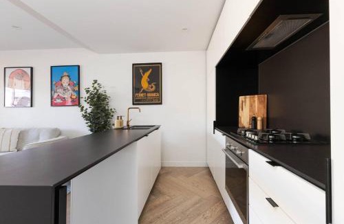 Collingwood North Apartment | Fitzroyal's Uchi in Melbourne's Multicultural Hub