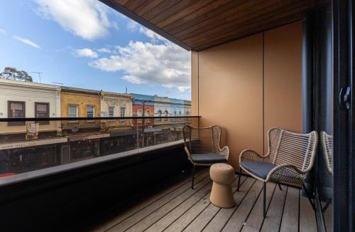 Collingwood North Apartment | Fitzroyal's Uchi in Melbourne's Multicultural Hub