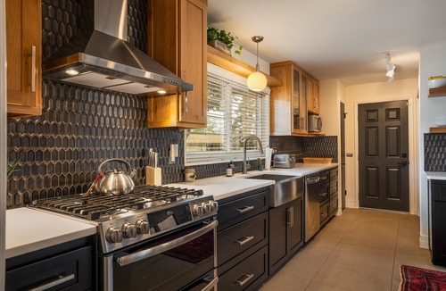 Northeast Heights House | Five Bedroom Charmer Close to Uptown