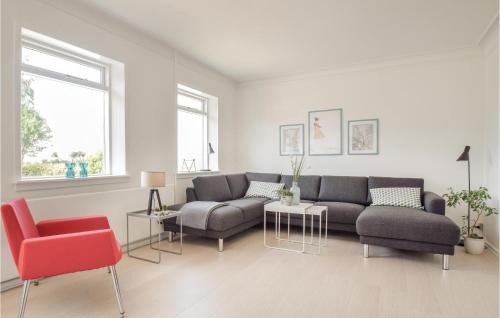 Sydlangeland House | Five-Bedroom Holiday Home In Humble