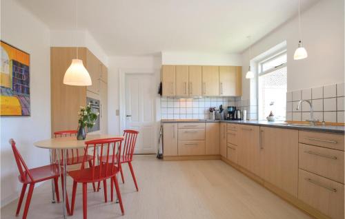 Sydlangeland House | Five-Bedroom Holiday Home In Humble