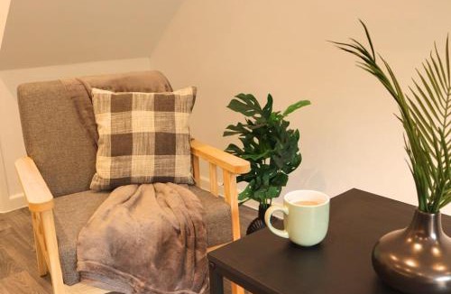 Luton Apartment | Five bedroom house with parking