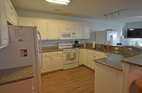 Ocean Isle Beach House | Five Bedroom Oceanfront Triplex Unit E