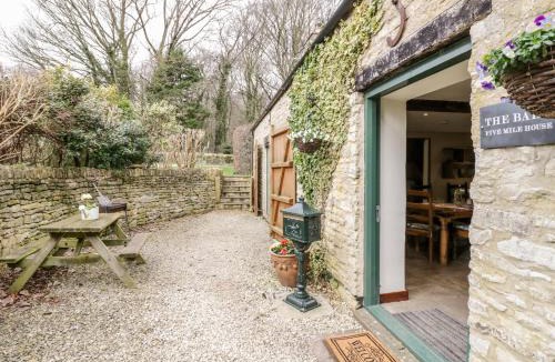 Elkstone House | Five Mile House Barn