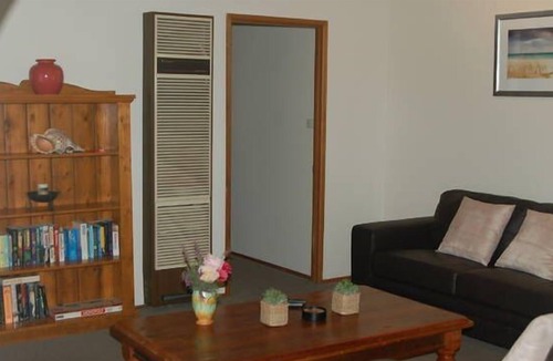 Ocean Grove House | Five Minutes Strolling