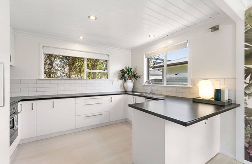 Omanu House | Five Palms Luxury Beach Escape