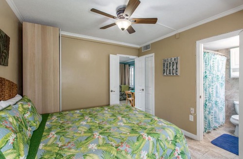 Bay Esplanade House | Five Palms Suite 106 - Daily - Weekly - Monthly