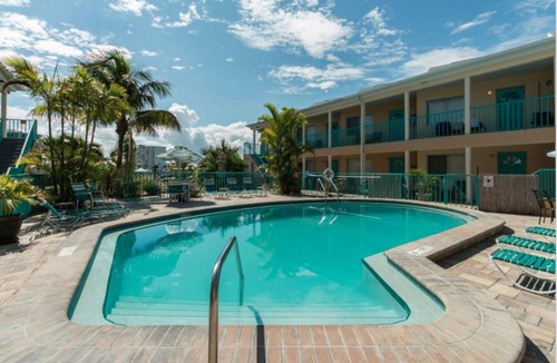 Bay Esplanade House | Five Palms Suite 110 - Daily - Weekly - Monthly