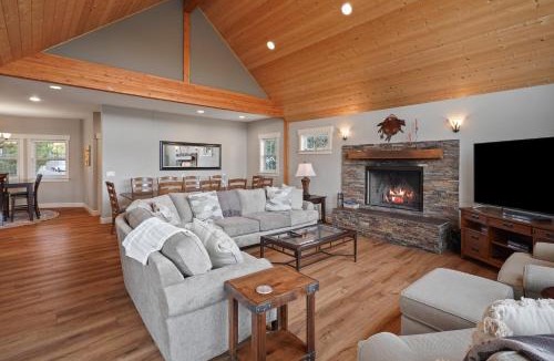 Westbrook Meadows House | Five Peaks