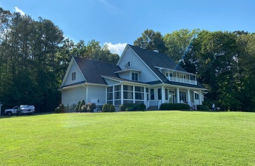 Bracey House | Five Pines Retreat Lake Gaston SPECTACULAR WATERFRONT