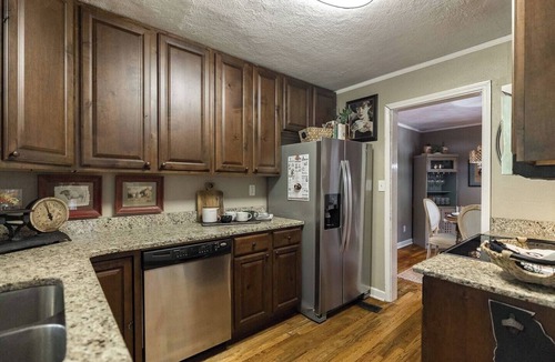 Athens House | Five Points Charmer: Delightful 3BR Cottage in Five Points, Complete W/Fire Pit.