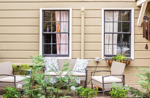 Athens House | Five Points Escape, Walk to UGA, Dining, Nightlife