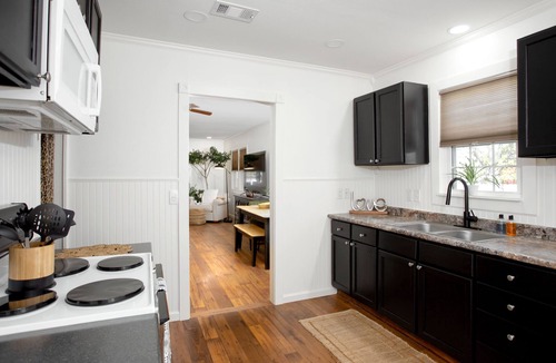 Canyon House | FIVE STAR/2BR-1BA/DOWNTOWN/PET FRIENDLY/SUPER CLEAN/HIKE PALO DURO CANYON