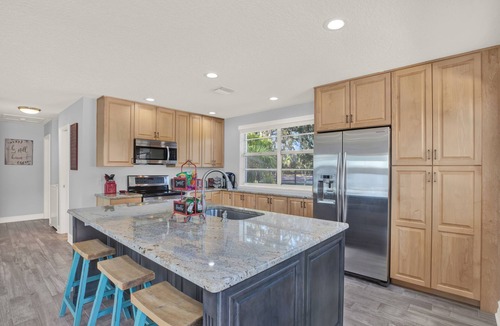 Odessa House | Five Star Rating Lake/WaterFront Oasis Near Tampa/Orlando & Gulf Beaches
