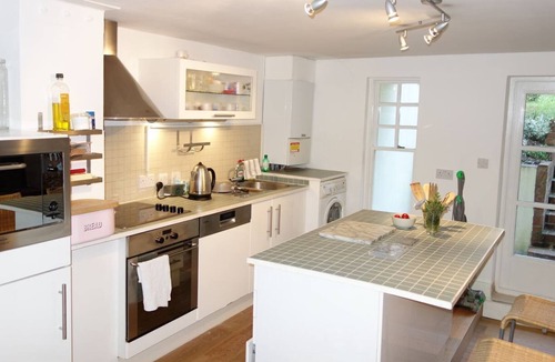 Belsize Apartment | Five Star Super-host Belsize Garden Apt