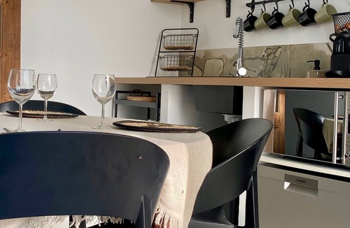 Josse Bed & Breakfast | Five & You