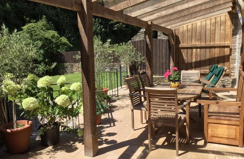 Kingsbridge House | Fixit Cottage