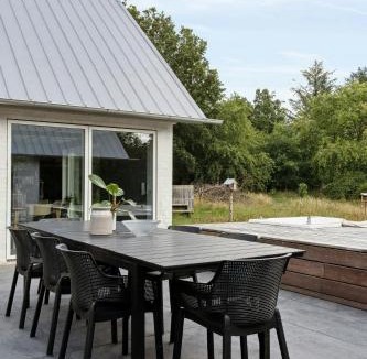 Hemmet House | Fjord-Close Cottage With Beautiful View