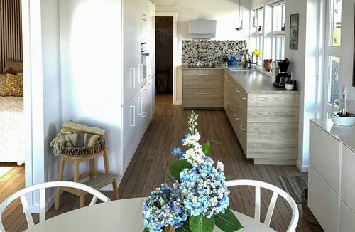 Munkebo House | Fjord-side cottage in Munkebo by the water