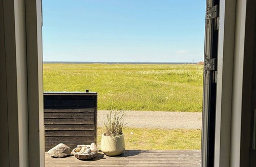 Logstor House | Fjord Views and a Child‑Friendly Beach in Lendrup