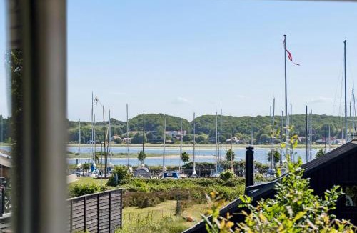 Sundstrup House | Fjord Views And Holiday Comfort By The Water