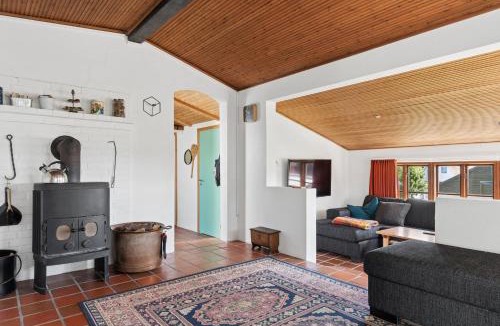 Sundstrup House | Fjord Views And Holiday Comfort By The Water