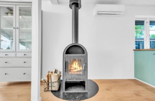 Frederikssund Municipality House | Fjordside Holiday Home with Hot Tub & Sauna
