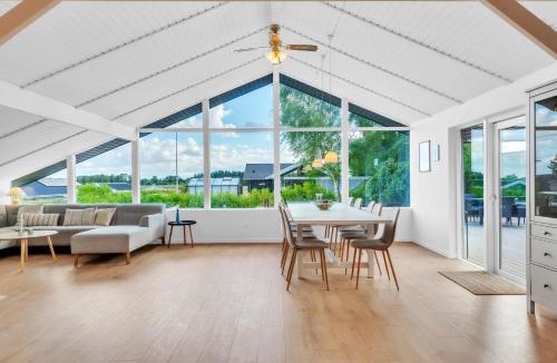 Frederikssund Municipality House | Fjordside Holiday Home with Hot Tub & Sauna