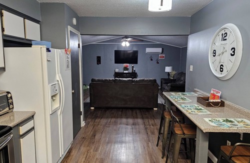 Millington House | Flag City Manor: 4 Bdrm Home