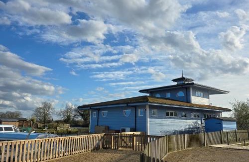 Brundall House | Flag House Norfolk Broads