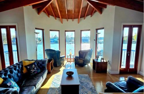 Brundall House | Flag House Norfolk Broads