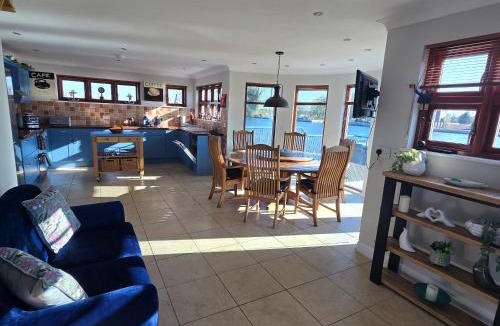 Brundall House | Flag House Norfolk Broads