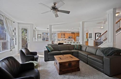 Bend House | Flagline Trail